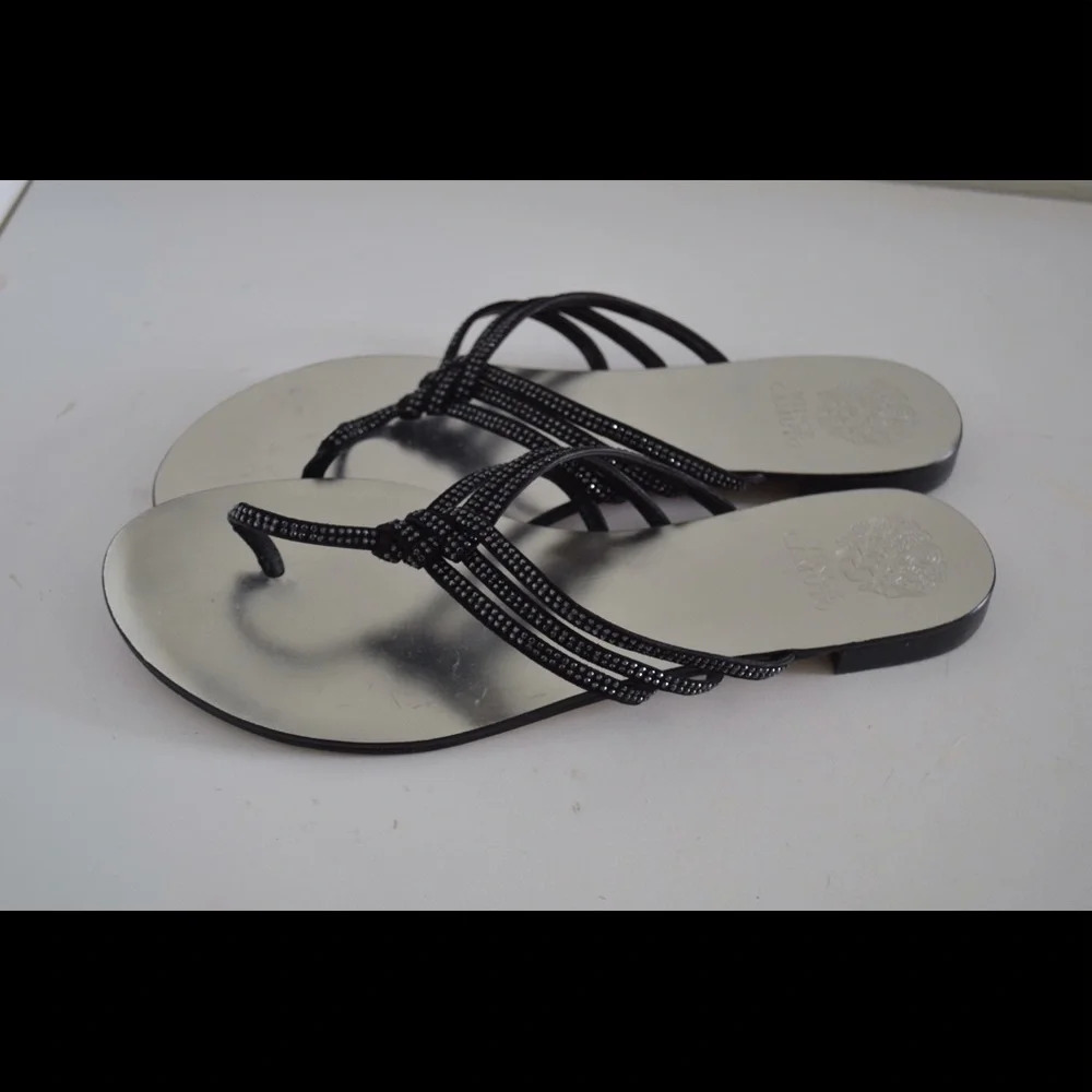 Vince Camuto Mariella thong sandals